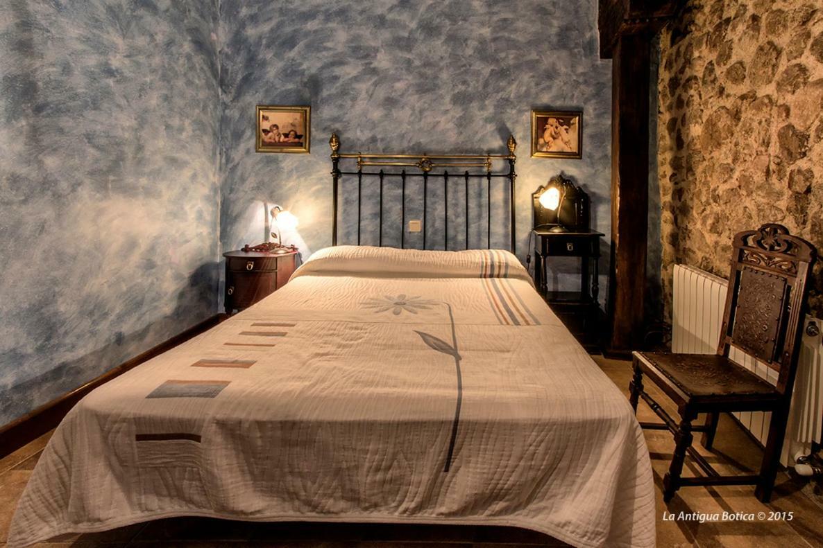 La Antigua Botica Guest House Pasaron Bagian luar foto