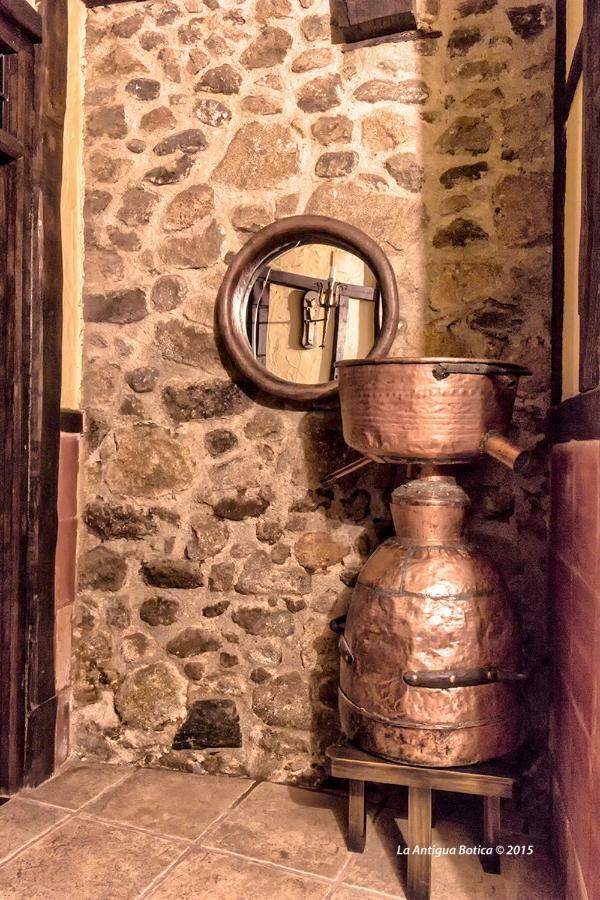 La Antigua Botica Guest House Pasaron Bagian luar foto