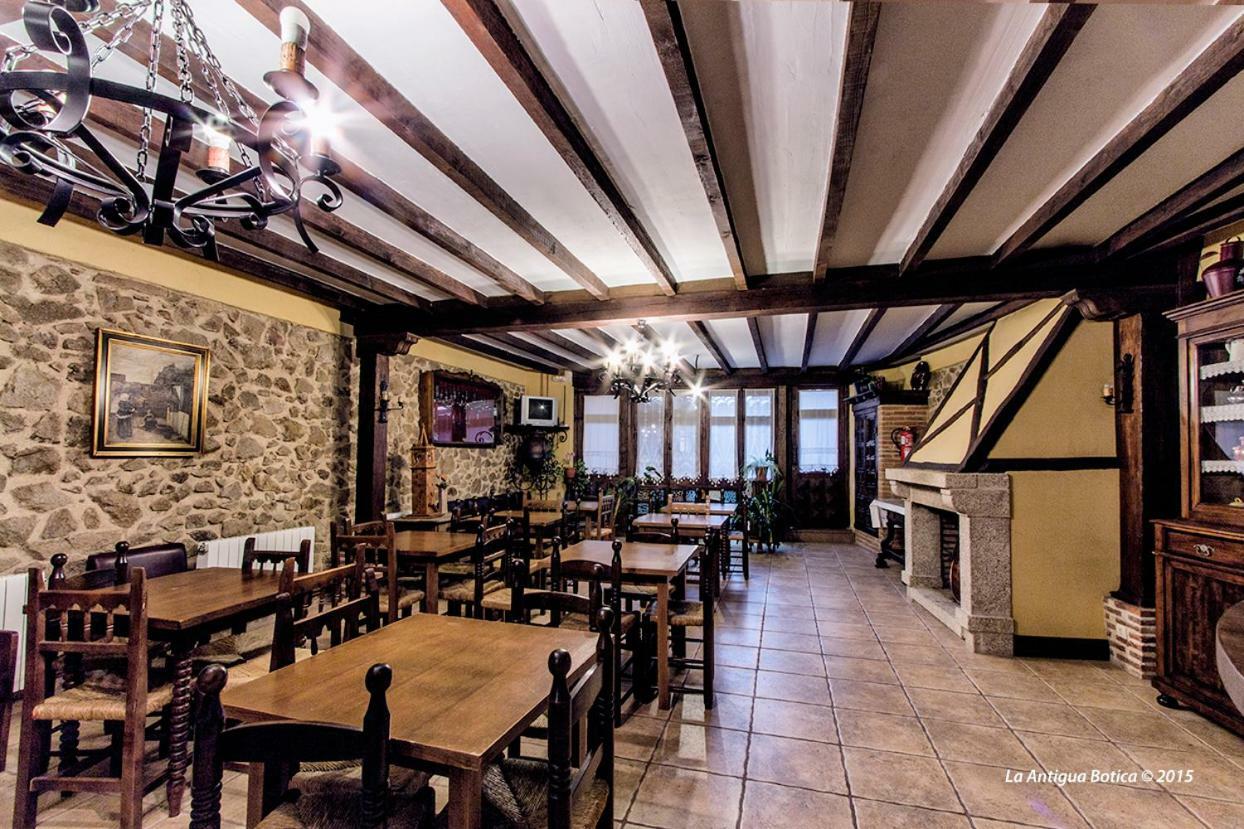 La Antigua Botica Guest House Pasaron Bagian luar foto